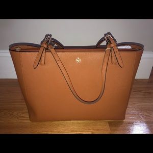 Brand New Tory Burch Purse